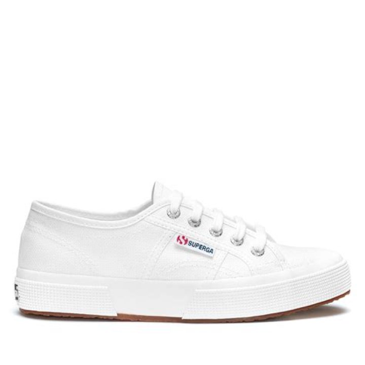 A white Superga canvas 2750 Cotu Classic sneaker