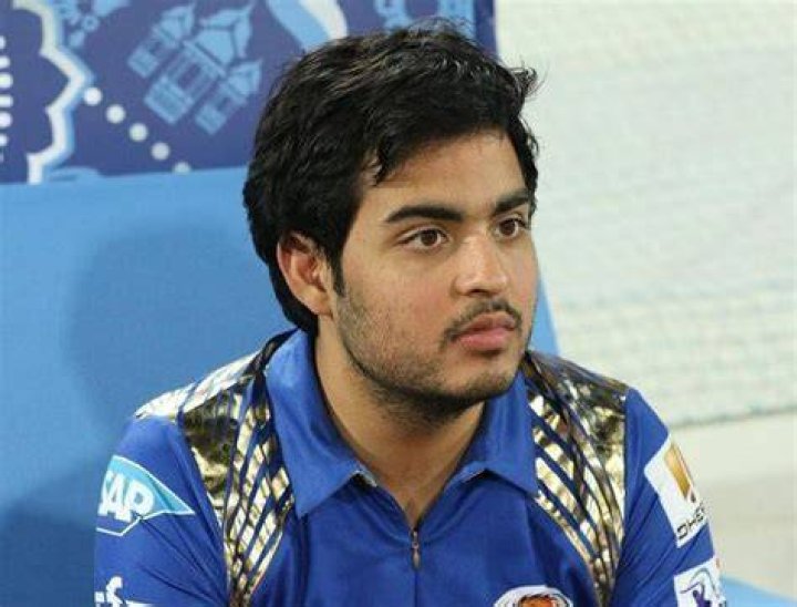 Anant Ambani Biography, Height, Age, Girlfriend & More Social medium