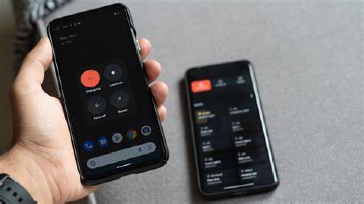 Android phone makers need to leave the power button alone