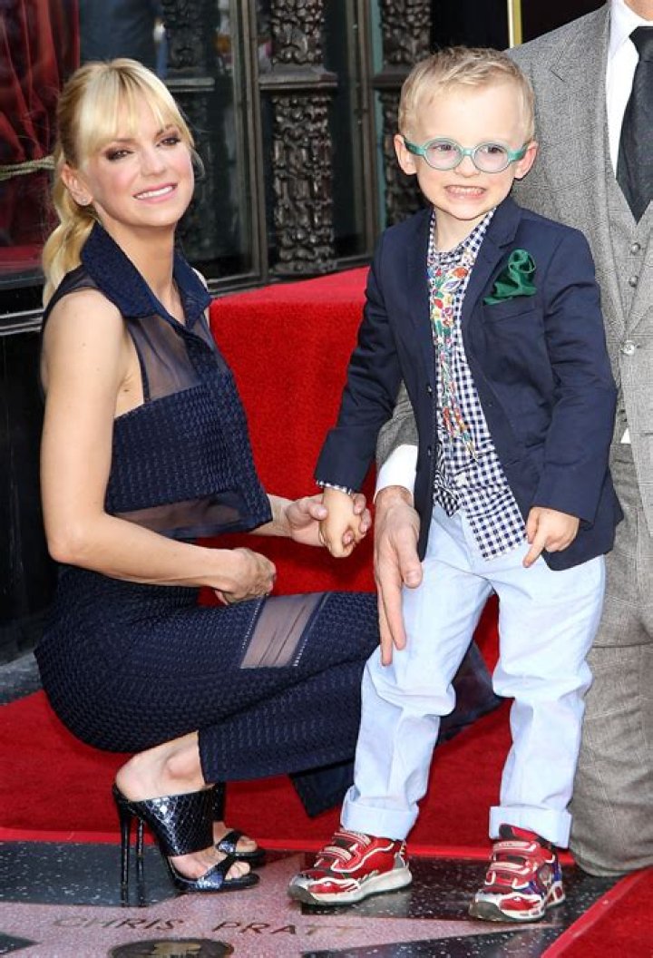 Anna Faris with her son at airport in Burbank GotCeleb