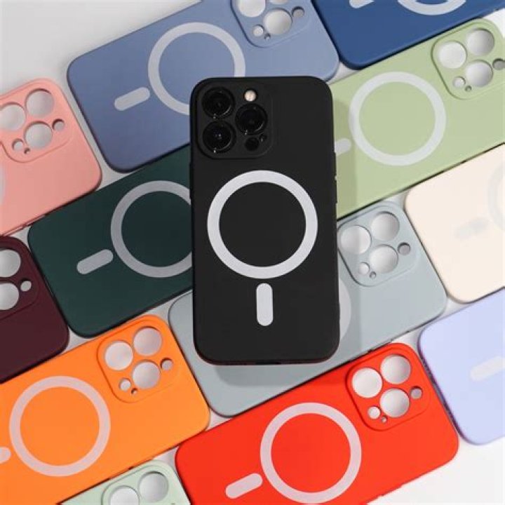 Apple Silicone Case with MagSafe iphone 13 Apple Silicone Case with MagSafe iphone 13