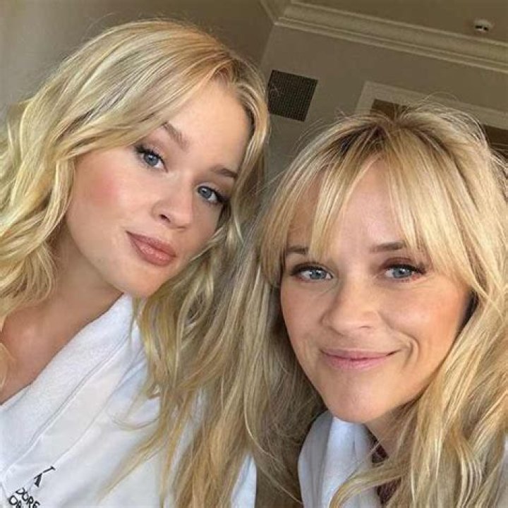 Ava Phillippe