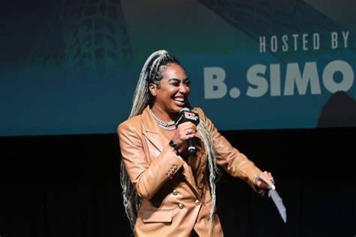 B. Simone