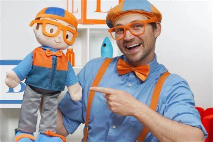 Blippi Actor Stevin John and Fianc&eacute;e Alyssa Ingham First Baby