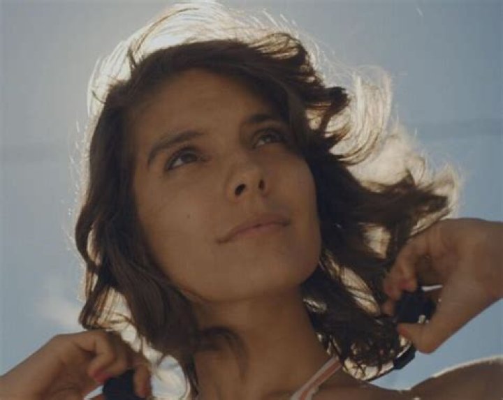 caitlin stasey height caitlin stasey height