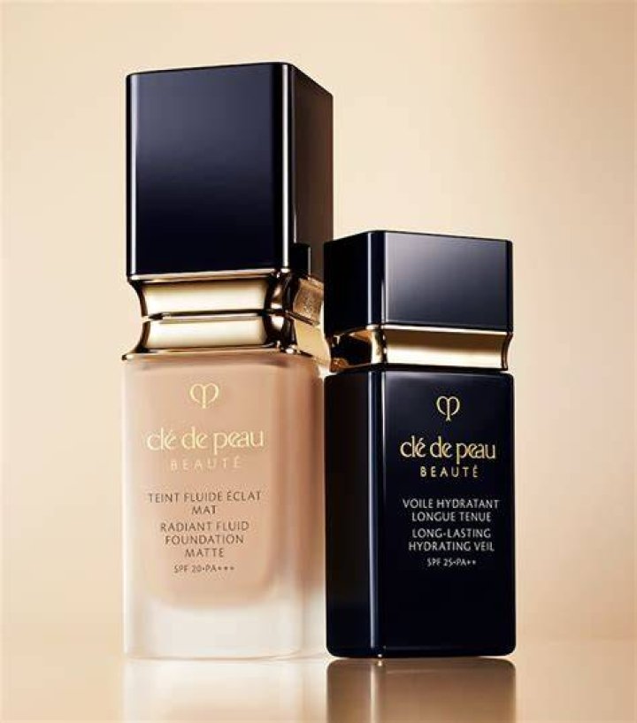 Cle de Peau Beaute Radiant Corrector for Eyes