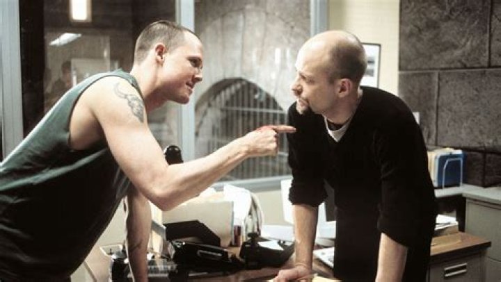 Dean Winters in constant pain from multiple amputations