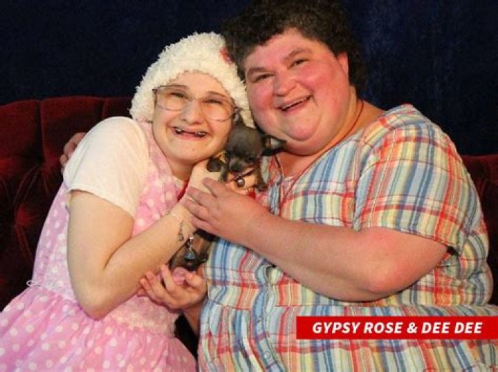Dee Dee & Gypsy Rose Blanchard's Facebook Page Is Still Up &mdash; Yes