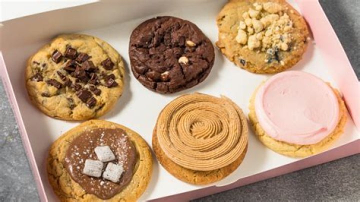 Does anyone patronize Crumbl Cookies ?