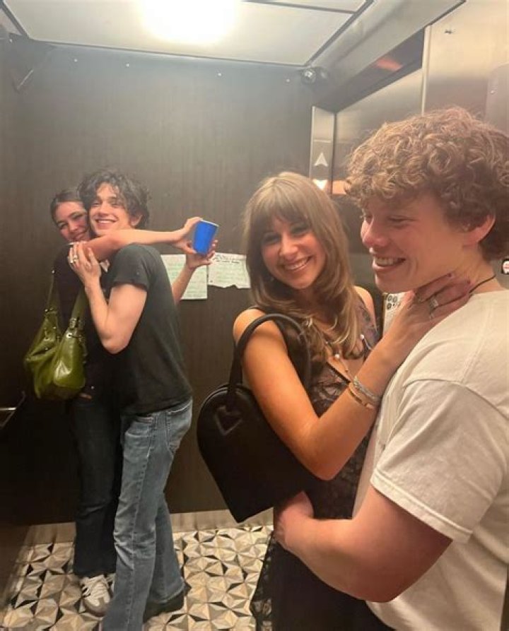 elijah hewson and grace burns Grace burns, The love club, Cute couples