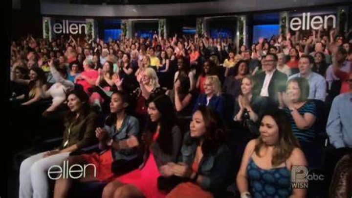 Ellen DeGeneres clapping