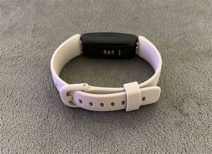 fitbit inspire 2 review charging cable charger