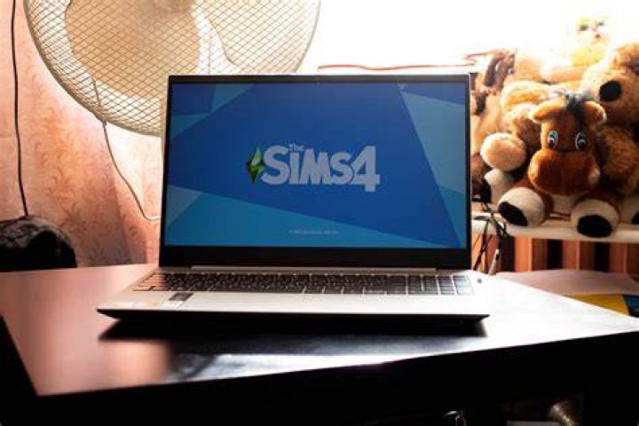 Fix The Sims 4 stuttering issues on Windows 10/11