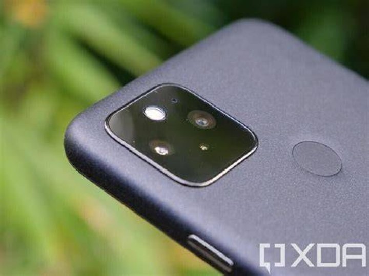 Google Pixel 5 camera detail 2