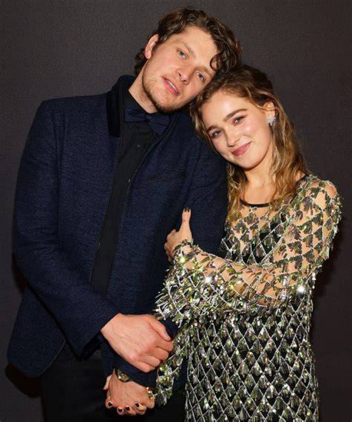 haley lu richardson boyfriend haley lu richardson boyfriend