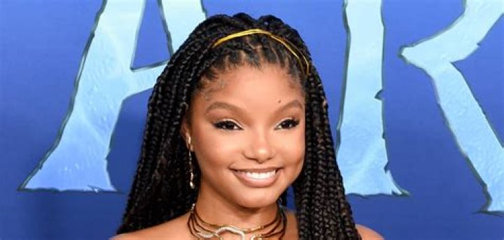 Halle Bailey height Halle Bailey height