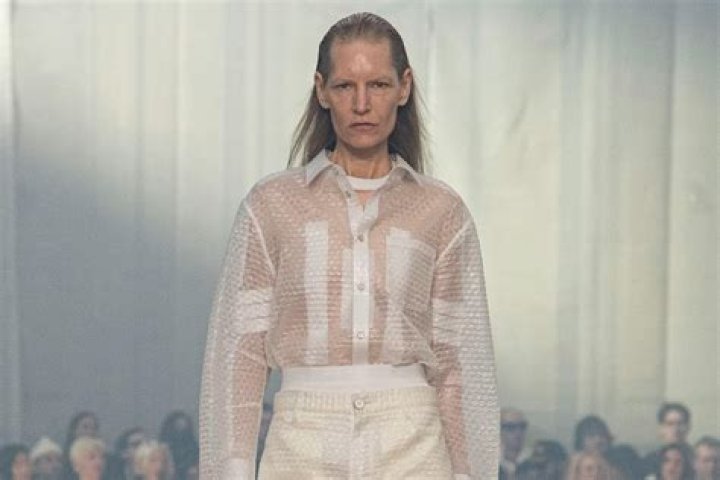 hemut lang show model