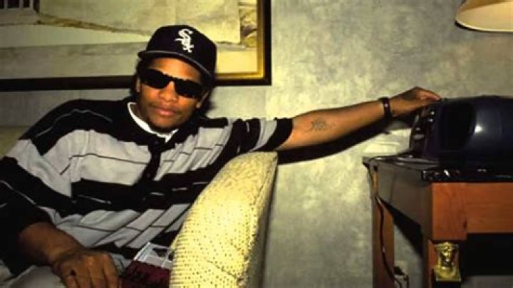 How did eazy e get aids emeraldpolre
