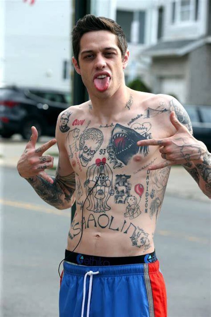How Many Tattoos Did Pete Davidson Get For Kim Kardashian And Ariana Grande_