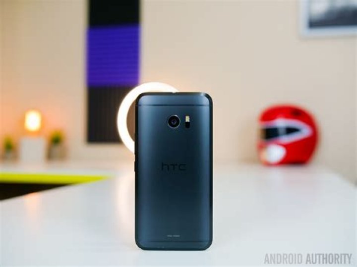 HTC 10 revisited: one year later
