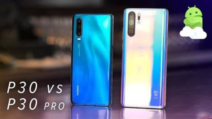 huawei p30 pro vs huawei mate 20 pro held in hand showing displays huawei p30 pro vs huawei mate 20 pro held in hand showing displays