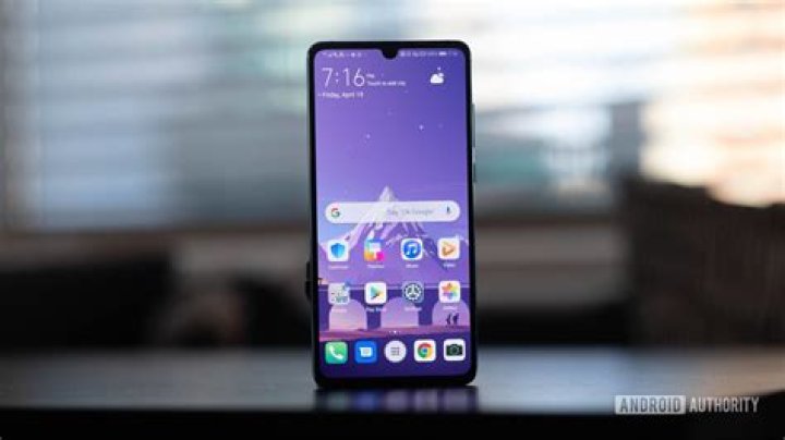Huawei P30 screen on table Huawei P30 screen on table