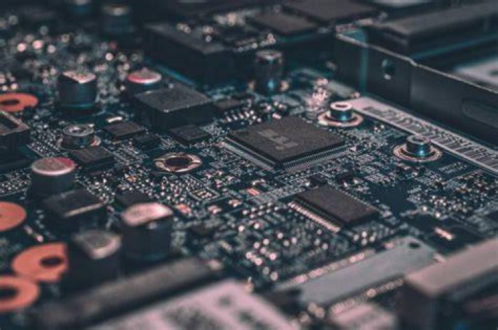 Install proper GPU drivers in Windows 10 without CD