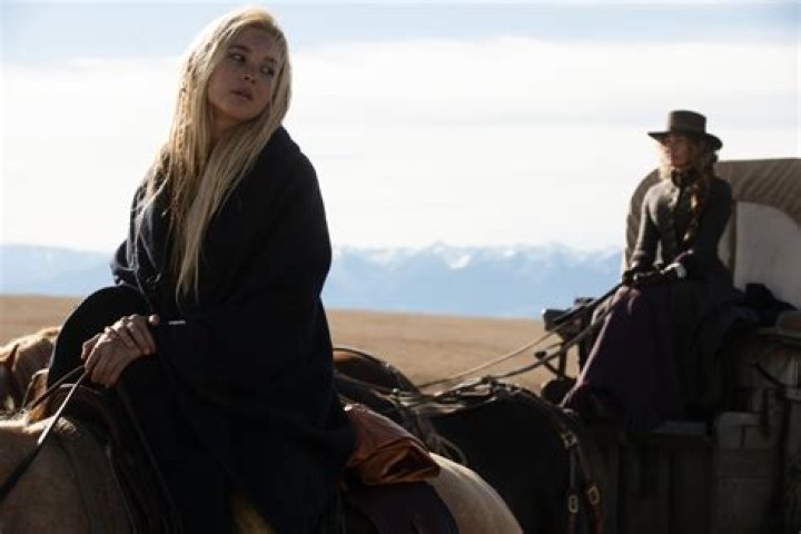 1883 Isabel May as Elsa and Tim McGraw as James in 1883