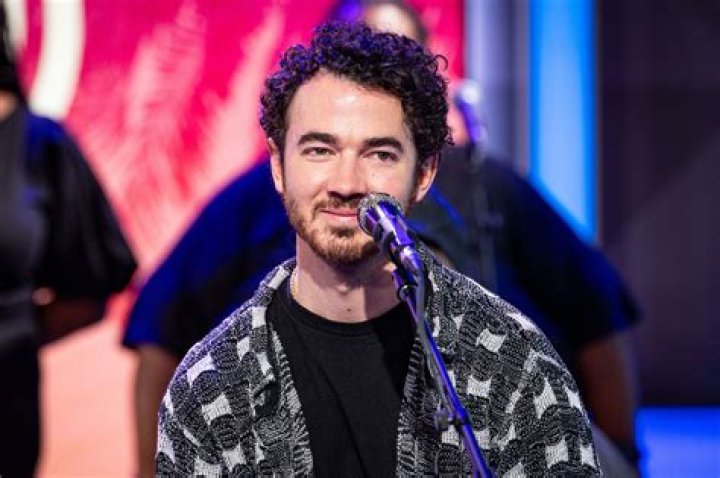 jonas brothers combined net worth jonas brothers combined net worth