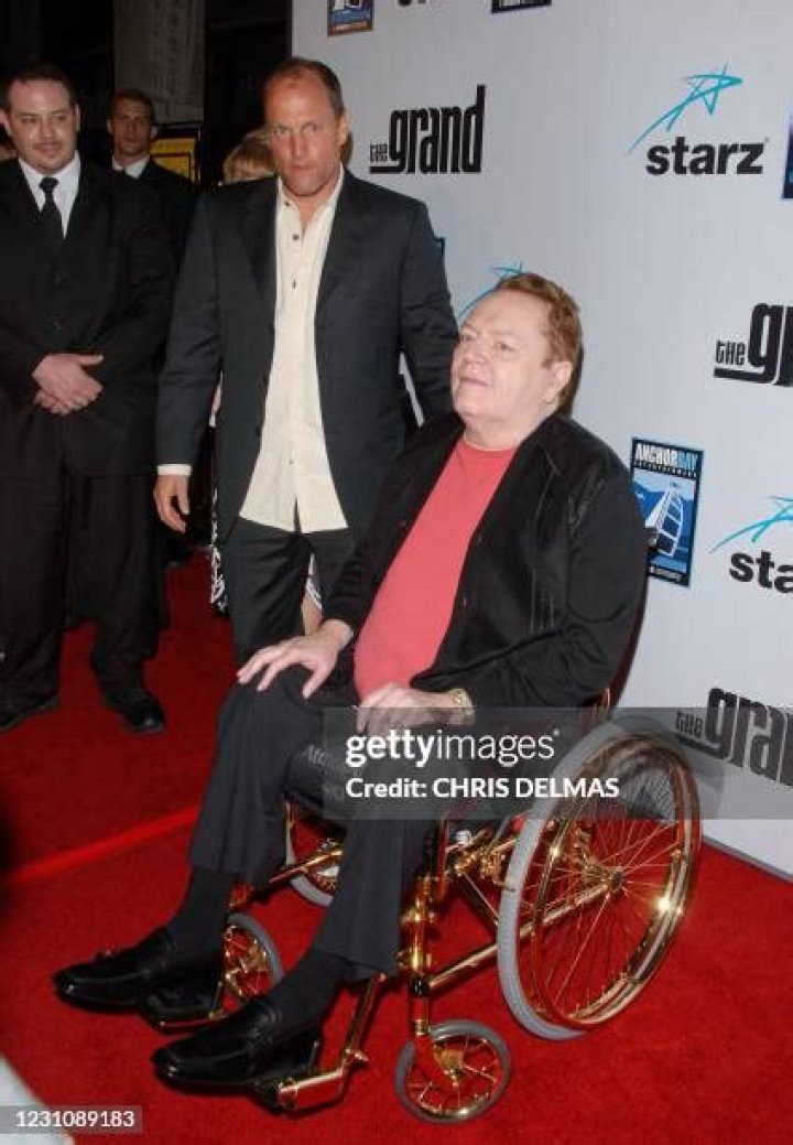Larry Flynt posing 