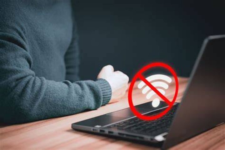 Limited internet connection on laptop