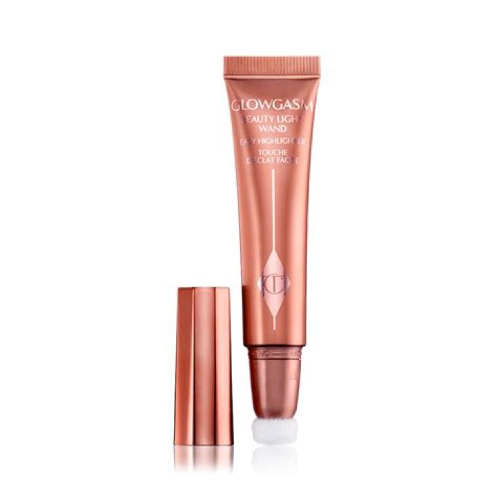 madison beer liquid blush