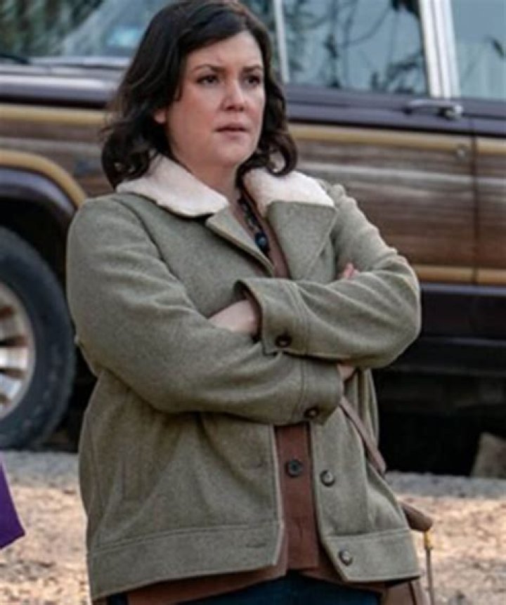 Melanie Lynskey in Yellowjackets Melanie Lynskey in Yellowjackets