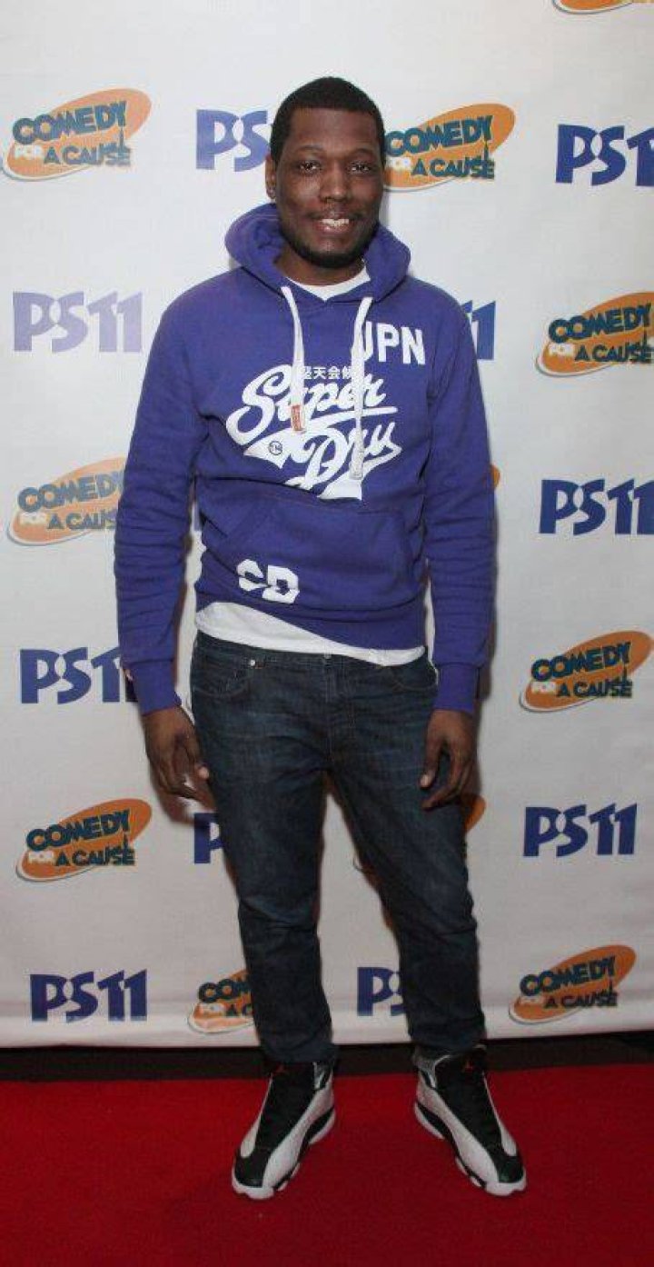 Michael Che Wiki Girlfriend, Children, Net Worth, & Facts to Know