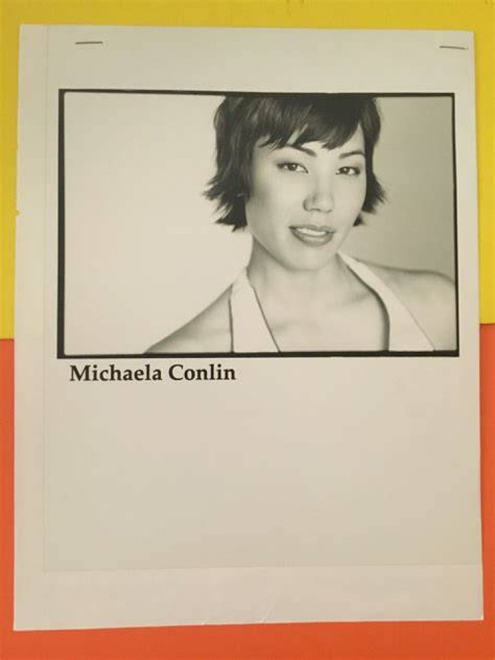 Michaela Conlin photo 5 of 13 pics, wallpaper photo 285671 ThePlace2