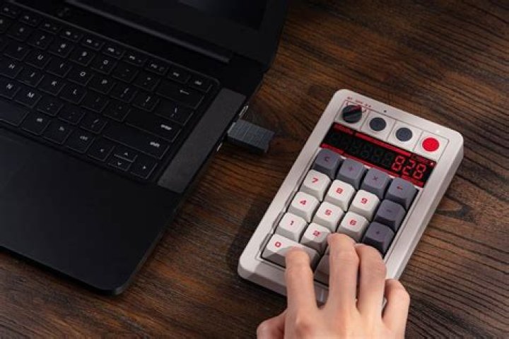 Microsoft numpad with calculator key