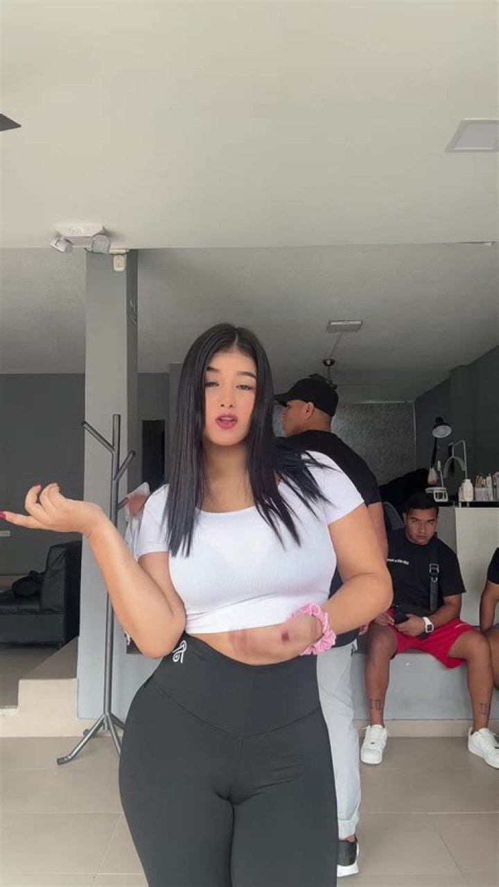Nahomi Rojas Nahomi Rojas
