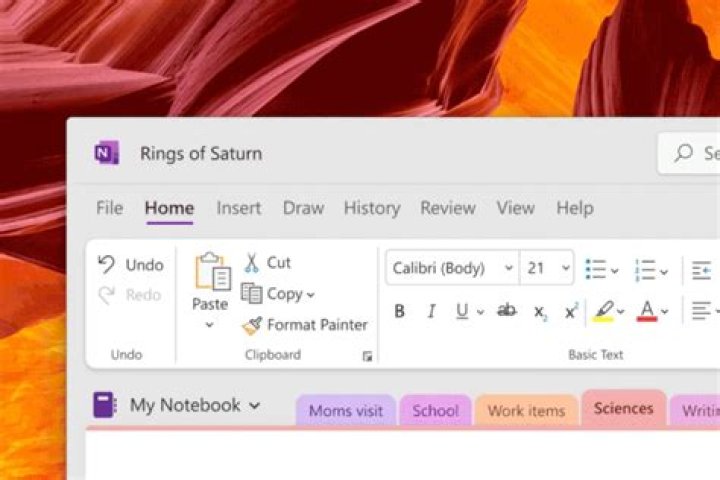 OneNote is getting the same Windows 11 fluent design