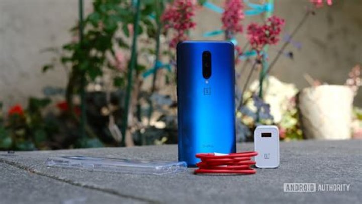OnePlus 7 Pro whats in the box OnePlus 7 Pro whats in the box