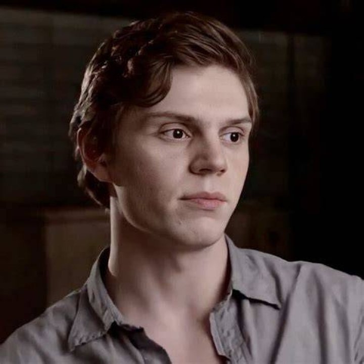 Pin en evan peters