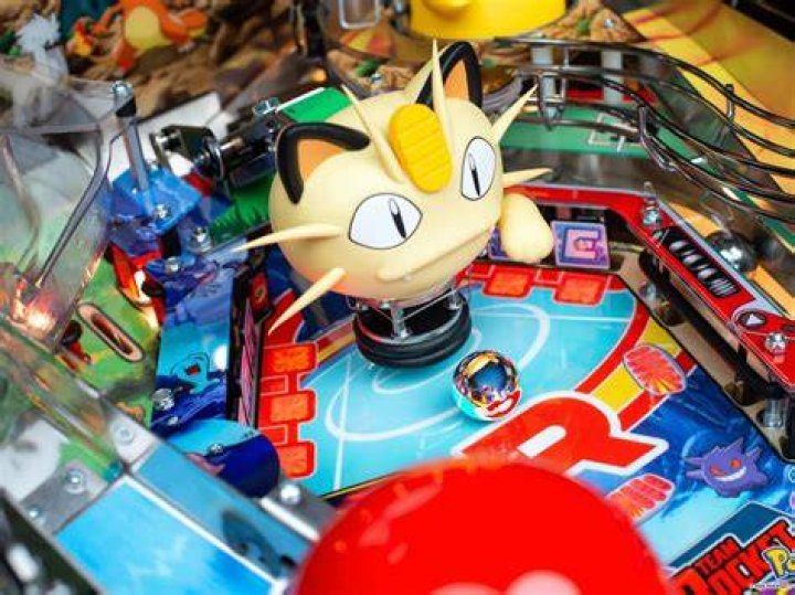 Pinball Pikachu Kickback.png