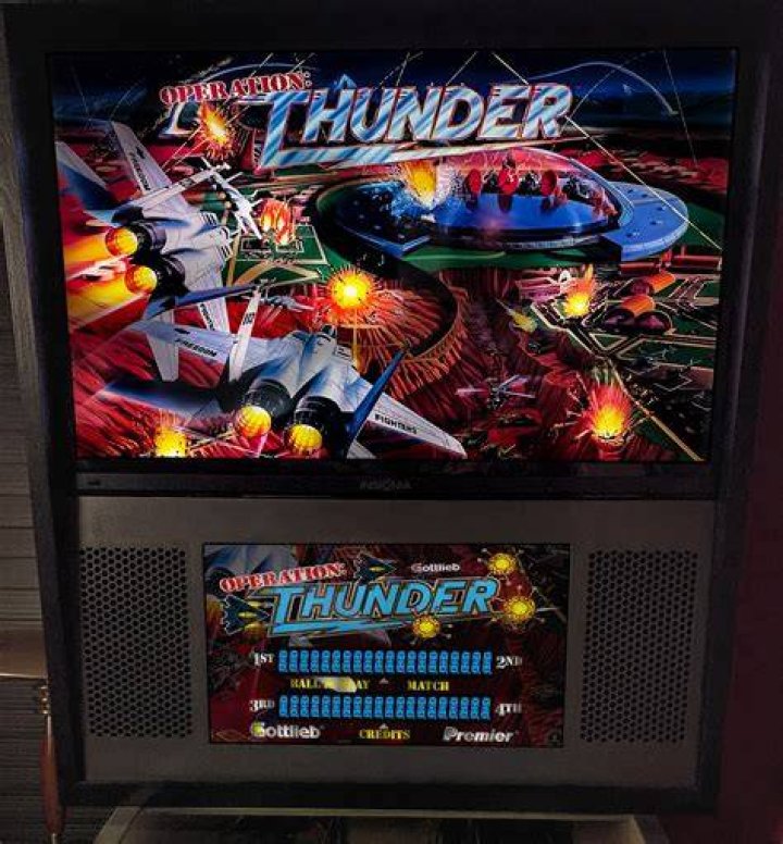 Pinball Red thunder middle.png