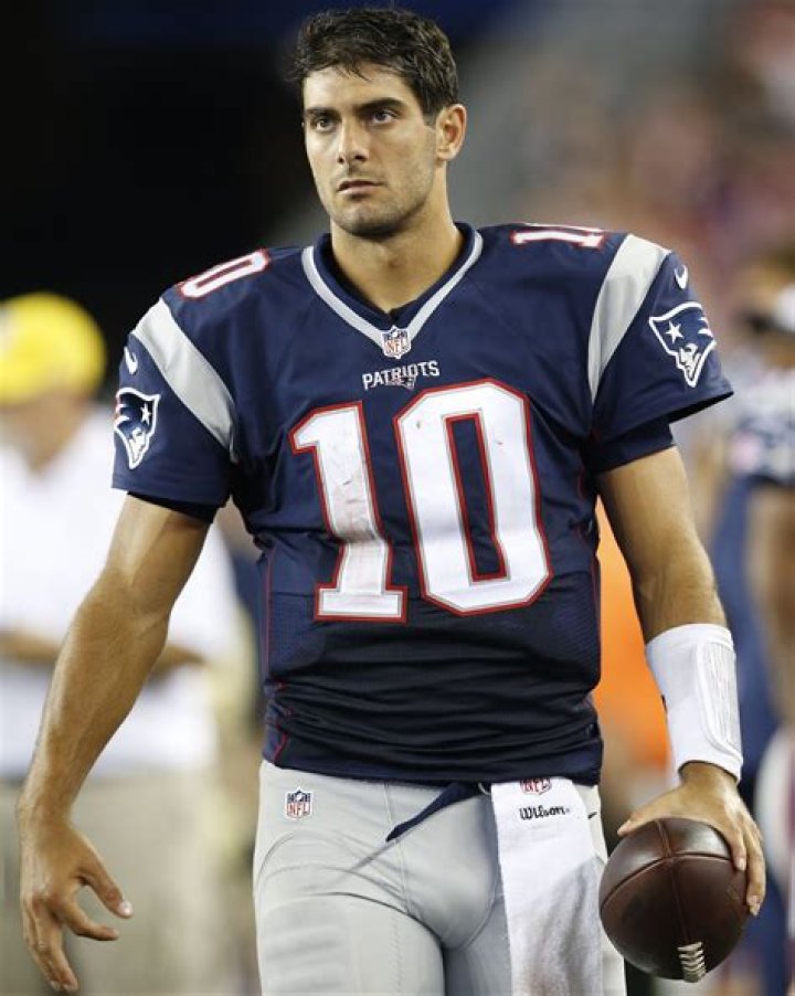 Post a guy you consider a 10