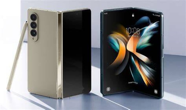Samsung Galaxy Fold 3 and Flip 3 laying down Samsung Galaxy Fold 3 and Flip 3 laying down
