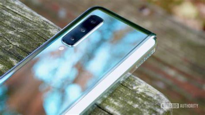 Samsung Galaxy Fold update brings Galaxy Note 10 camera features