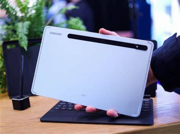 Samsung Galaxy Tab S8 Plus with S Pen Samsung Galaxy Tab S8 Plus with S Pen