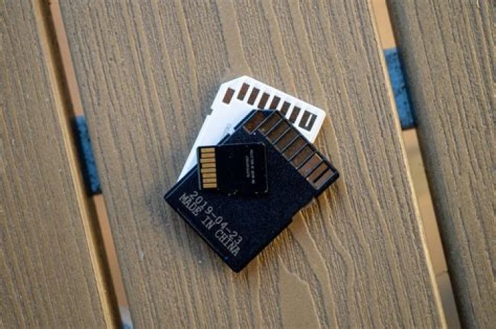 SD card is disabled in Windows 10
