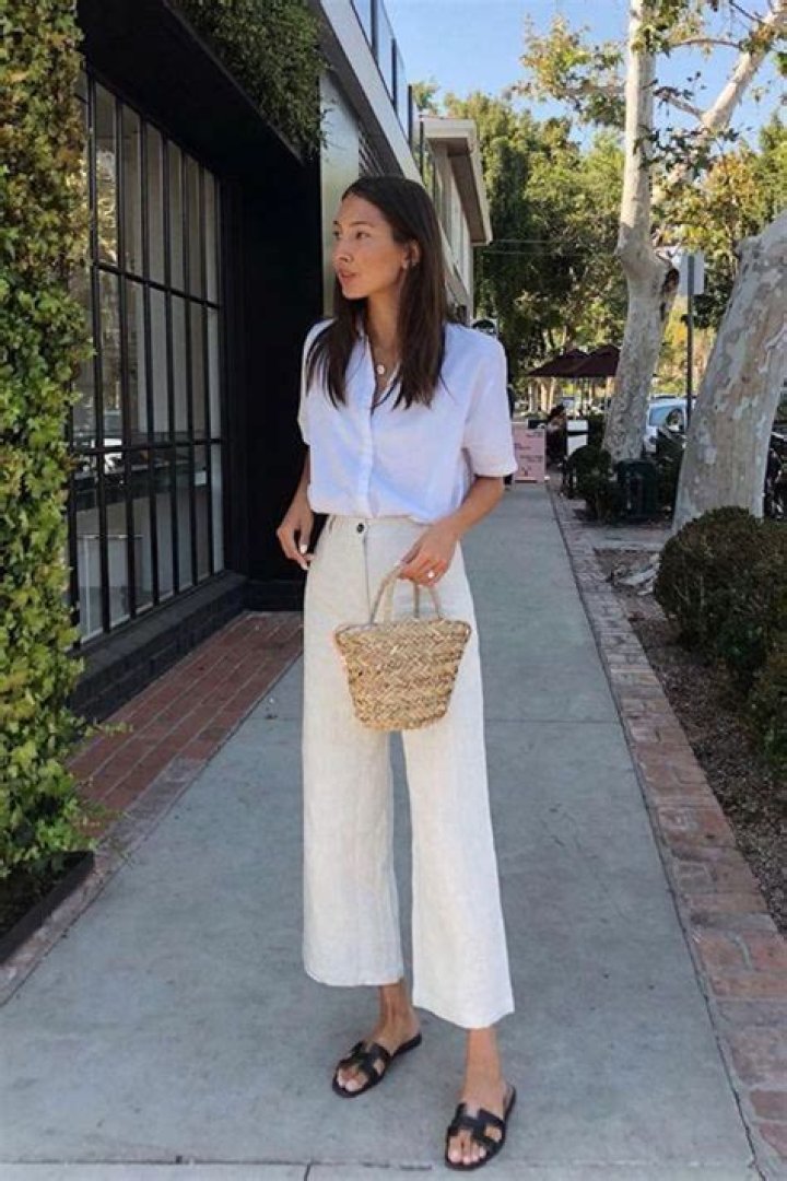 STYLECASTER | Minimalist Outfit Ideas Fall