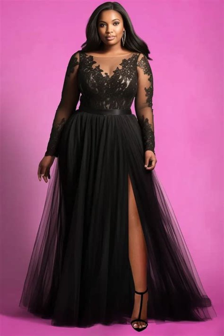 STYLECASTER | Plus-Size Party Dresses with Sleeves
