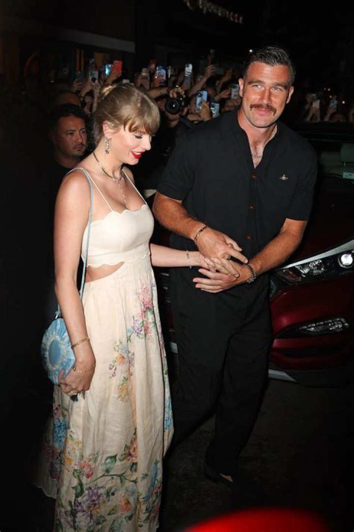Taylor Swift attending Travis Kelce's game Taylor Swift attending Travis Kelce's game